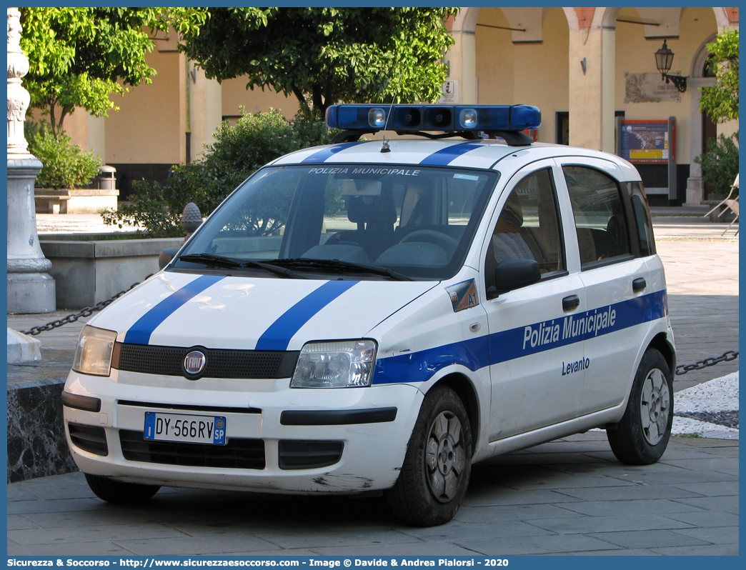 -
Polizia Municipale
Comune di Levanto
Fiat Nuova Panda I serie
Parole chiave: Polizia;Locale;Municipale;Levanto;Fiat;Nuova Panda