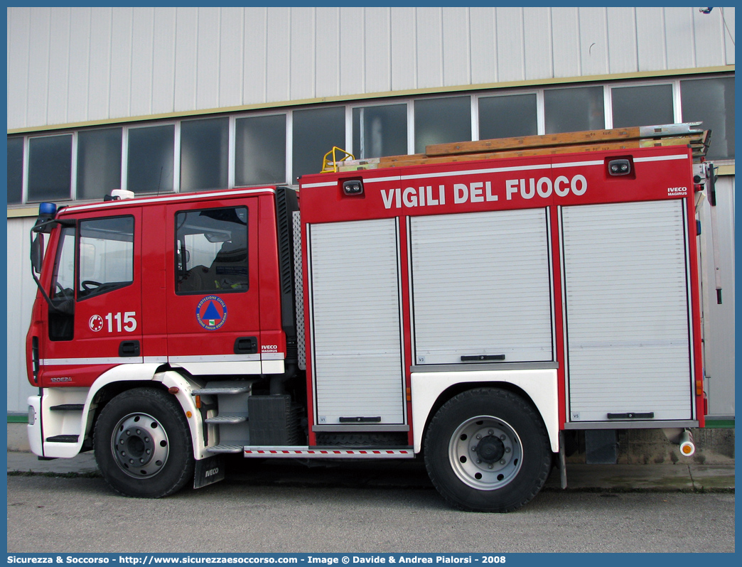 VF 24532
Corpo Nazionale Vigili del Fuoco
Iveco Magirus EuroCargo
120E24 II serie "SuperCity"
Parole chiave: VVF;V.V.F.;Corpo;Nazionale;Vigili;del;Fuoco;AutoPompaSerbatoio;APS;A.P.S.;Iveco;Magirus;EuroCargo;SuperCity;120E24