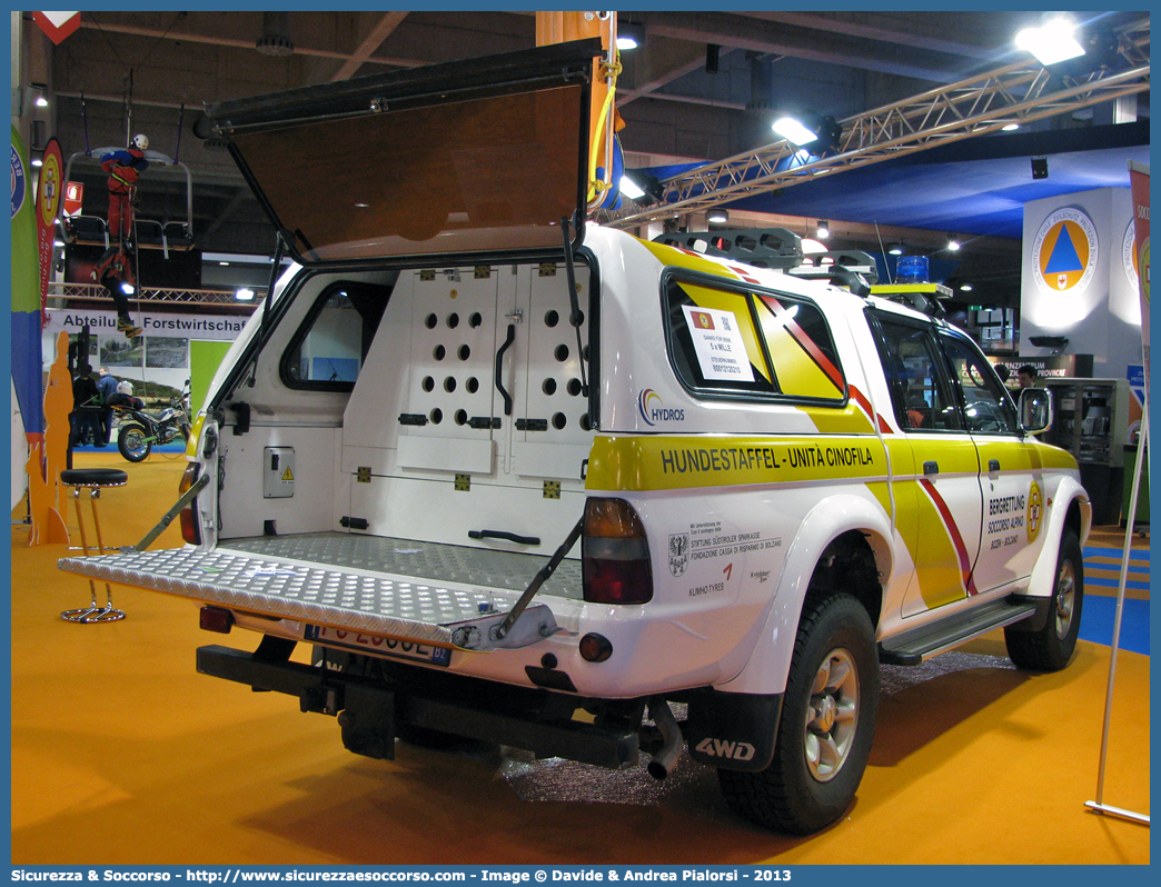 PC ZS00E
Corpo Nazionale
Soccorso Alpino e Speleologico
Delegazione Alpina III Alto Adige
Stazione di Bolzano
Mitsubishi L200 III serie
(variante)
Parole chiave: CNSAS;C.N.S.A.S.;Corpo;Nazionale;Soccorso;Alpino;Speleologico;Alto Adige;Bolzano;Mitsubishi;L200;PC ZS00E;PCZS00E