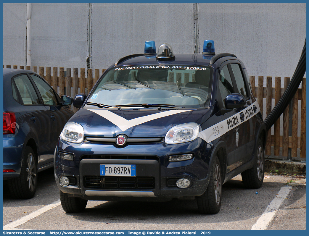 -
Polizia Locale
Comune di Pinzolo
Fiat Nuova Panda 4x4 II serie
Parole chiave: Polizia;Locale;Municipale;Pinzolo;Fiat;Nuova Panda;4x4;4 x 4