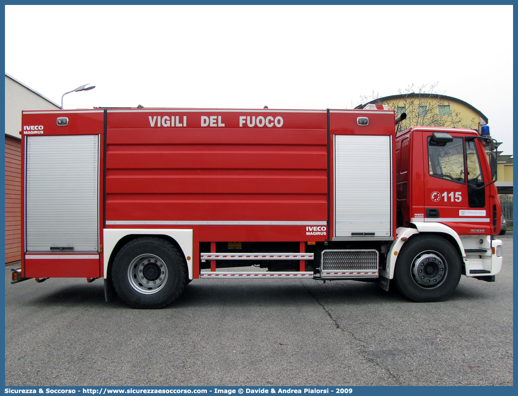 VF 24117
Corpo Nazionale Vigili del Fuoco
Iveco EuroCargo 180E28 II serie
Allestitore Iveco Magirus
Parole chiave: Corpo;Nazionale;Vigili del Fuoco;Vigili;Fuoco;ABP;A.B.P.;AutoBottePompa;AutoBotte;Iveco;EuroCargo;180E28;180 E 28;180 E28;Magirus