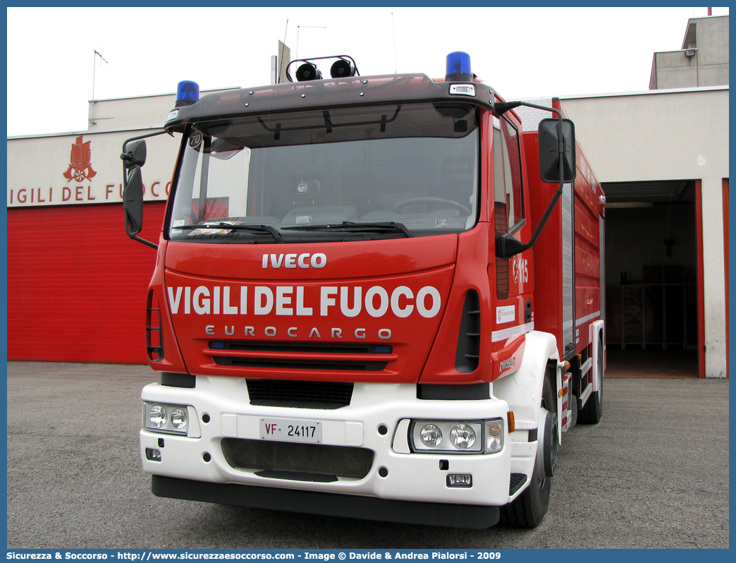 VF 24117
Corpo Nazionale Vigili del Fuoco
Iveco EuroCargo 180E28 II serie
Allestitore Iveco Magirus
Parole chiave: Corpo;Nazionale;Vigili del Fuoco;Vigili;Fuoco;ABP;A.B.P.;AutoBottePompa;AutoBotte;Iveco;EuroCargo;180E28;180 E 28;180 E28;Magirus