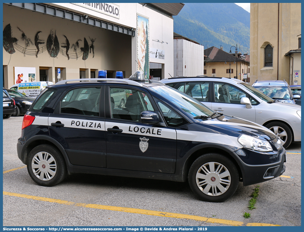 -
Polizia Locale
Comune di Pinzolo
Fiat Sedici II serie
Parole chiave: Polizia;Locale;Municipale;Pinzolo;Fiat;Sedici