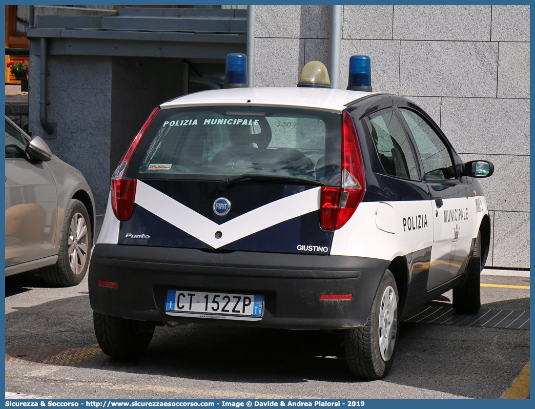 -
Polizia Municipale
Comune di Pinzolo
Fiat Punto II serie
Parole chiave: Polizia;Locale;Municipale;Pinzolo;Fiat;Punto