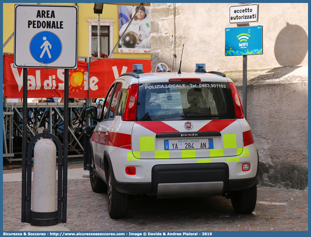 Polizia Locale YA284AN
Polizia Locale
Comune di Malè
Fiat Nuova Panda 4x4 II serie
Parole chiave: Polizia;Locale;Municipale;Male;Malè;Fiat;Nuova Panda;4x4;4 x 4;YA284AN;YA 284 AN