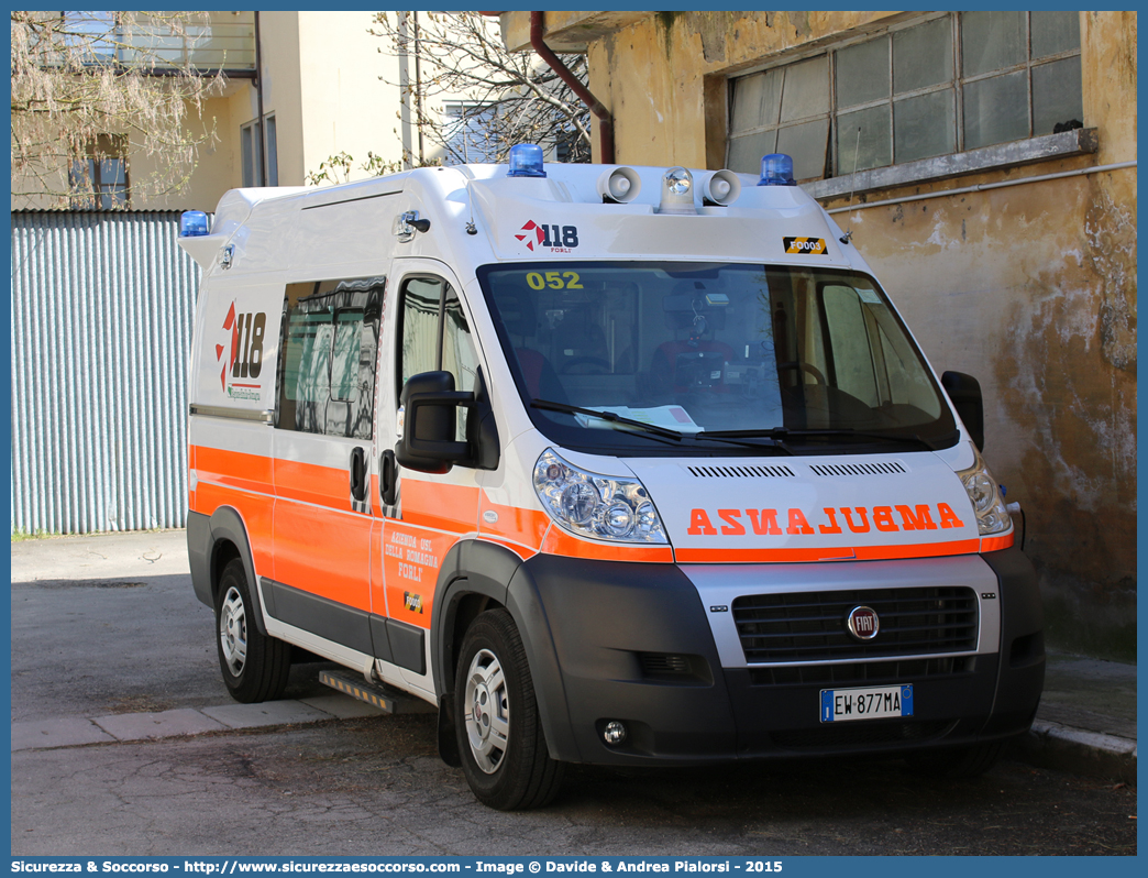 FO 03
118 Romagna Soccorso
Ambito Territoriale di Forlì
Fiat Ducato III serie
Allestitore Vision S.r.l.
Parole chiave: 118;Romagna;Forlì;Forli;Soccorso;Ambulanza;Autoambulanza;Fiat;Ducato;X250;X 250;Vision