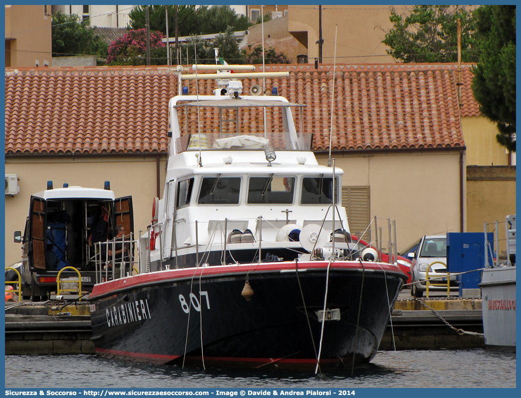 807 "Pezzuto"
Arma dei Carabinieri
Servizio Navale	
Motovedetta d'Altura Classe 800
Parole chiave: CC;C.C.;Arma;Carabinieri;Servizio;Navale;Motovedetta;Altura;Classe;800;807