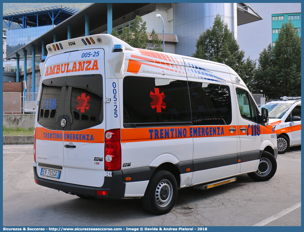 005-25
118 Trentino Emergenza
Volkswagen Crafter I serie
Allestitore EDM S.r.l.
Parole chiave: 118;Trento;Trentino;Emergenza;Ambulanza;Autoambulanza;Volkswagen;Crafter;EDM;E.D.M.