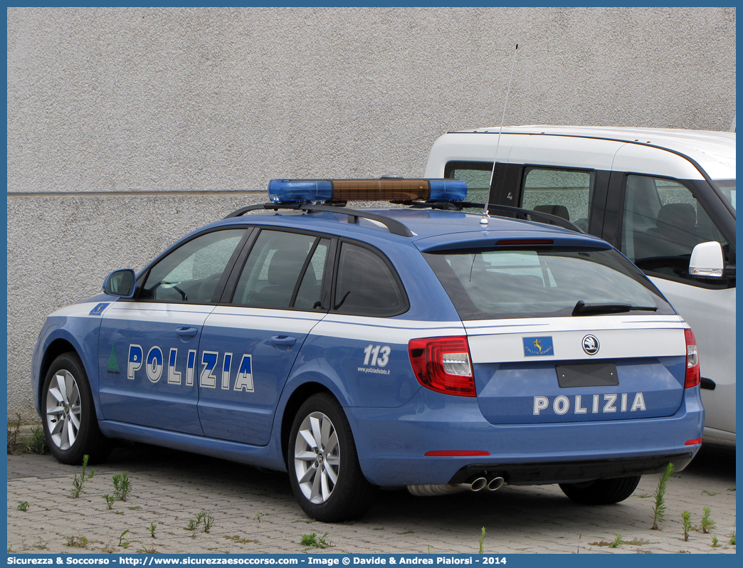 -
Polizia di Stato
Polizia Stradale
Autovie Venete S.p.A.
Skoda Superb Wagon II serie restyling
Allestitore Focaccia Group S.r.l.
Parole chiave: Polizia di Stato;Polizia Stradale;Autovie Venete S.p.A.;Autovie;Skoda;Superb;Wagon;Focaccia