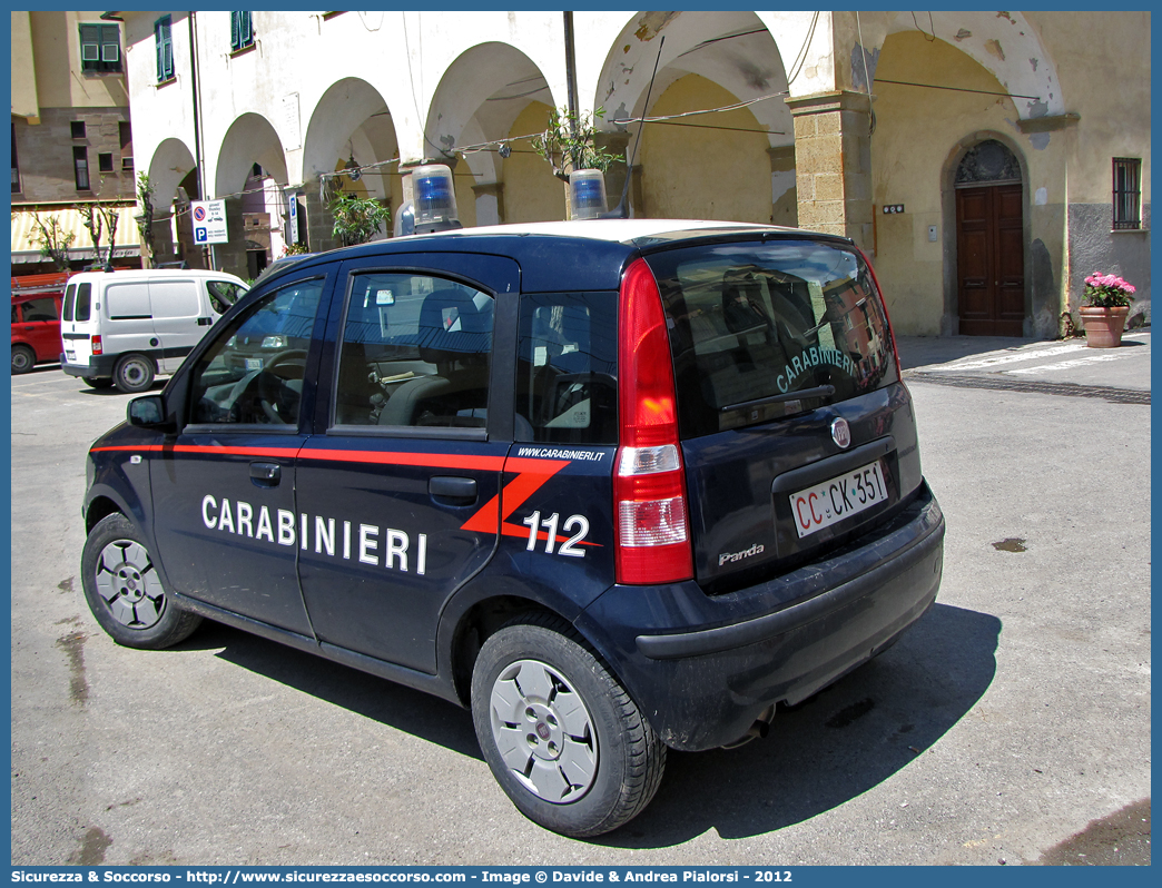 CC CK351
Arma dei Carabinieri
Fiat Nuova Panda I serie
Parole chiave: CC;C.C.;Arma;dei;Carabinieri;Fiat;Nuova;Panda