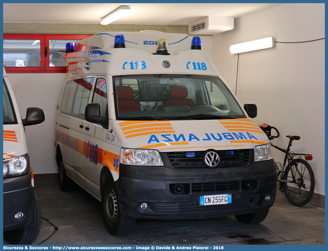 004-34
118 Trentino Emergenza
Volkswagen Transporter T5
Allestitore EDM S.r.l.
Parole chiave: 118;Trento;Trentino;Emergenza;Ambulanza;Autoambulanza;Volkswagen;Transporter;T5;T 5;EDM