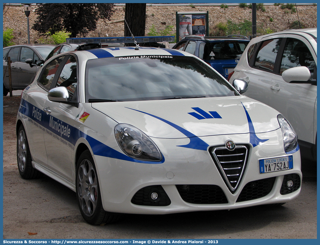 Polizia Locale YA752AJ
Polizia Municipale
Comune di Castel San Pietro Terme
Alfa Romeo Nuova Giulietta
I serie
Allestitore Focaccia Group S.r.l.
Parole chiave: Polizia;Locale;Municipale;Castel San Pietro Terme;Alfa Romeo;Nuova Giulietta;Focaccia;YA752AJ;YA 752 AJ