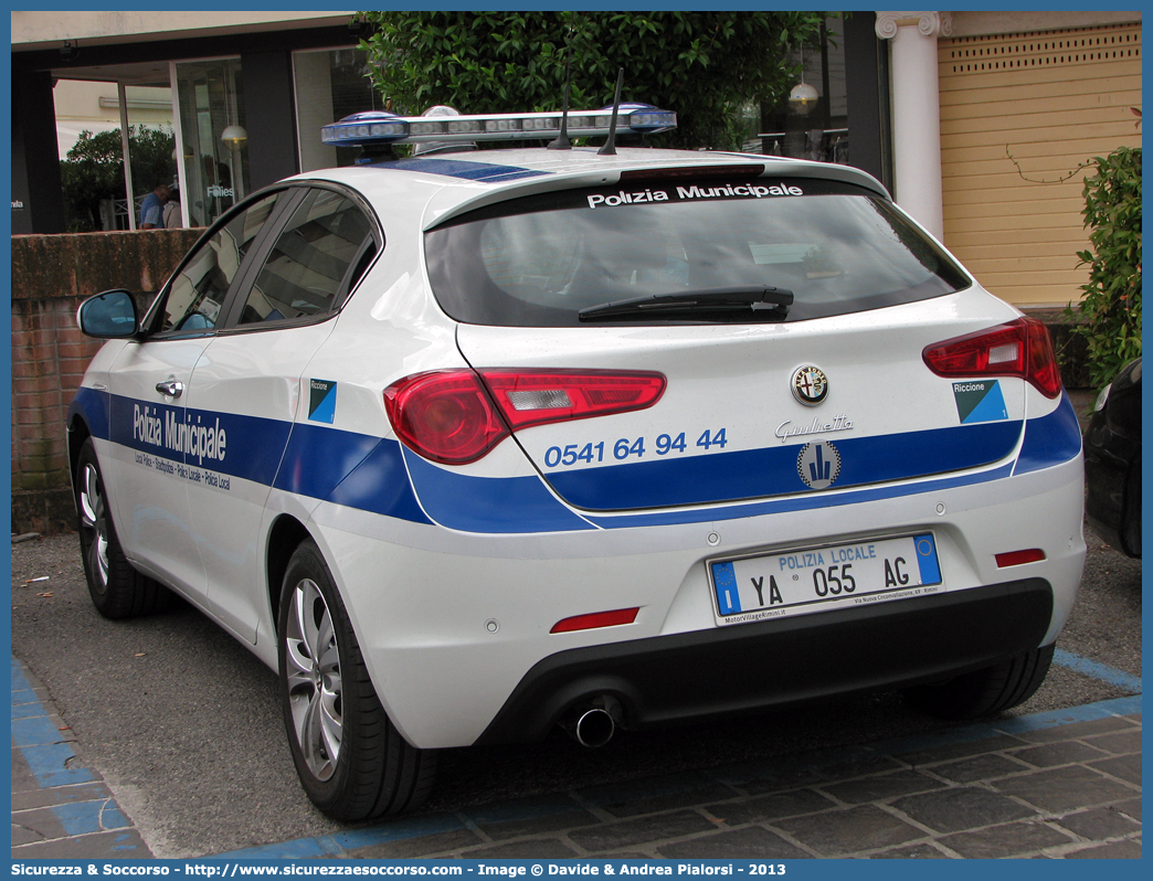 Polizia Locale YA055AG
Polizia Municipale
Comune di Riccione
Alfa Romeo Nuova Giulietta
I serie
Parole chiave: Polizia;Locale;Municipale;Alfa Romeo;Nuova Giulietta;YA055AG;YA 055 AG