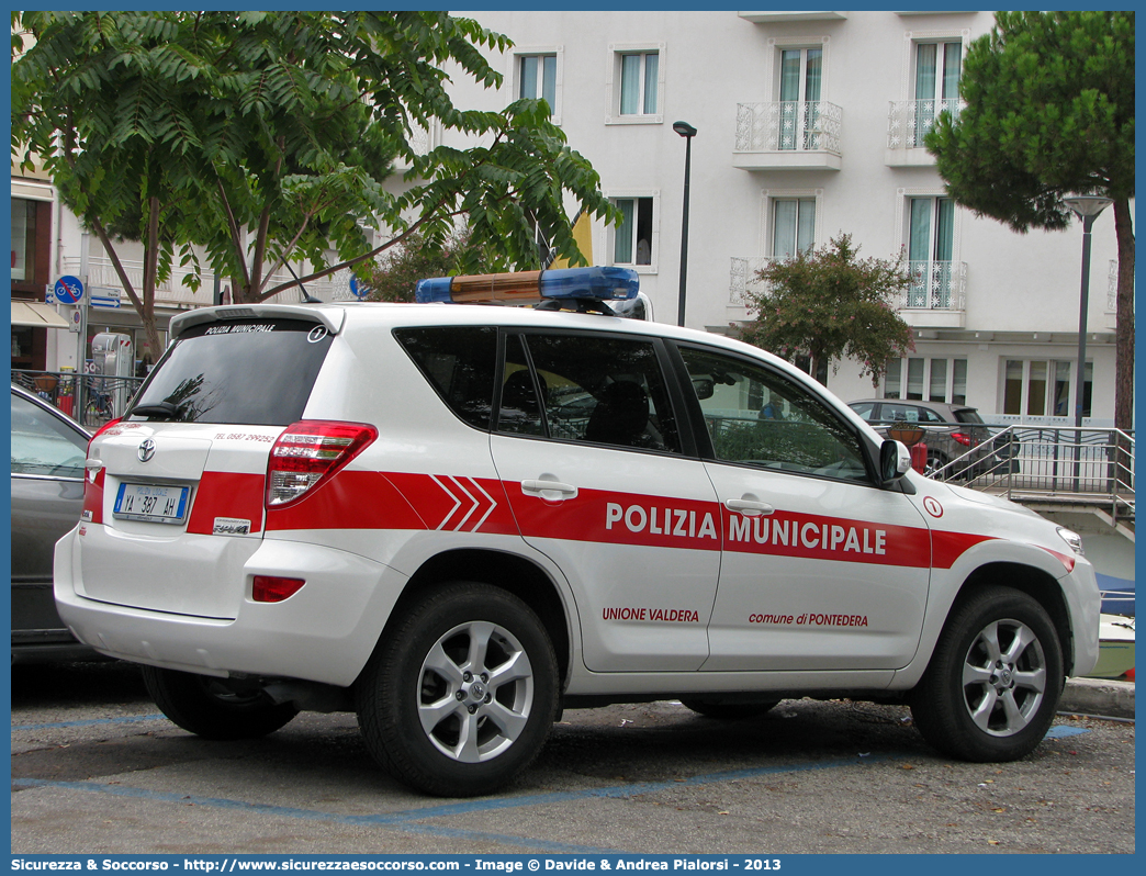 Polizia Locale YA387AH
Polizia Municipale
Comune di Pontedera
Toyota Rav4 IV serie
Parole chiave: Polizia;Locale;Municipale;Pontedera;Valdera;Toyota;Rav4;Rav 4;YA387AH;YA 387 AH