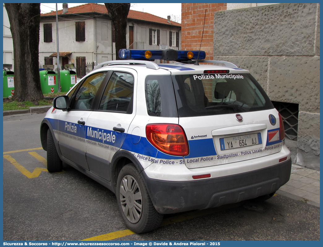 Polizia Locale YA634AJ
Polizia Municipale
Unione Pedemontana Parmense
Fiat Sedici II serie
Allestitore Bertazzoni S.r.l.
Parole chiave: Polizia;Locale;Municipale;Pedemontana Parmense;Collecchio;Felino;Montechiarugolo;Sala Baganza;Traversetolo;Fiat;Sedici;Bertazzoni;YA634AJ;YA 634 AJ