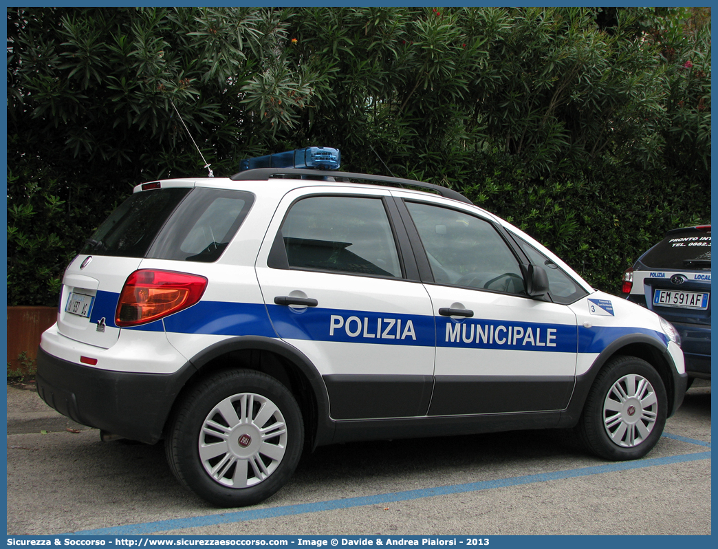 Polizia Locale YA537AG
Polizia Municipale
Comune di Sant'Antonio Abate
Fiat Sedici II serie
Parole chiave: Polizia;Locale;Municipale;Sant&#039;Antonio Abate;Sant Antonio Abate;Fiat;Sedici;YA537AG;YA 537 AG