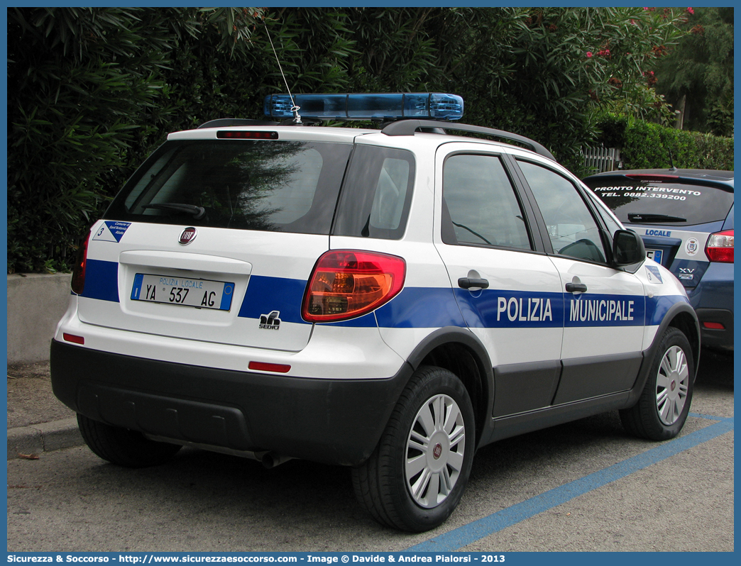 Polizia Locale YA537AG
Polizia Municipale
Comune di Sant'Antonio Abate
Fiat Sedici II serie
Parole chiave: Polizia;Locale;Municipale;Sant&#039;Antonio Abate;Sant Antonio Abate;Fiat;Sedici;YA537AG;YA 537 AG