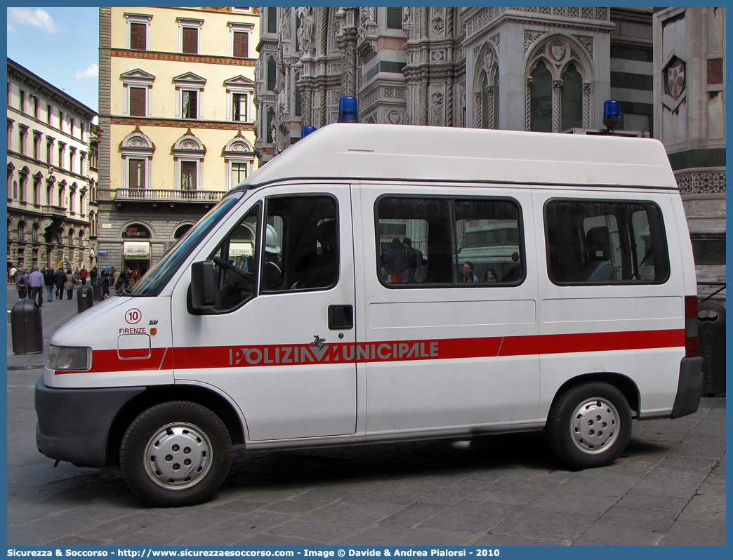 -
Polizia Municipale
Comune di Firenze
Fiat Ducato II serie
Parole chiave: Polizia;Locale;Municipale;Firenze;Fiat;Ducato