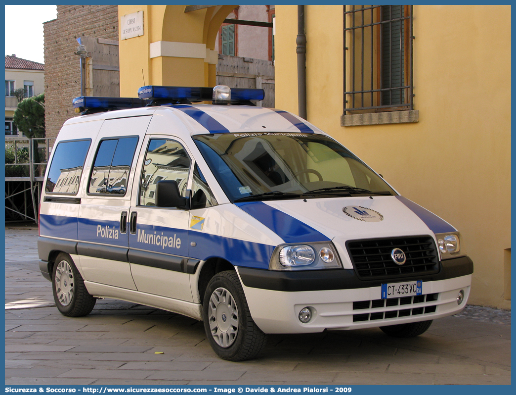 -
Polizia Municipale
Comune di Cervia
Fiat Scudo III serie
Allestitore Focaccia Group S.r.l.
Parole chiave: Polizia;Locale;Municipale;Cervia;Fiat;Scudo;Focaccia