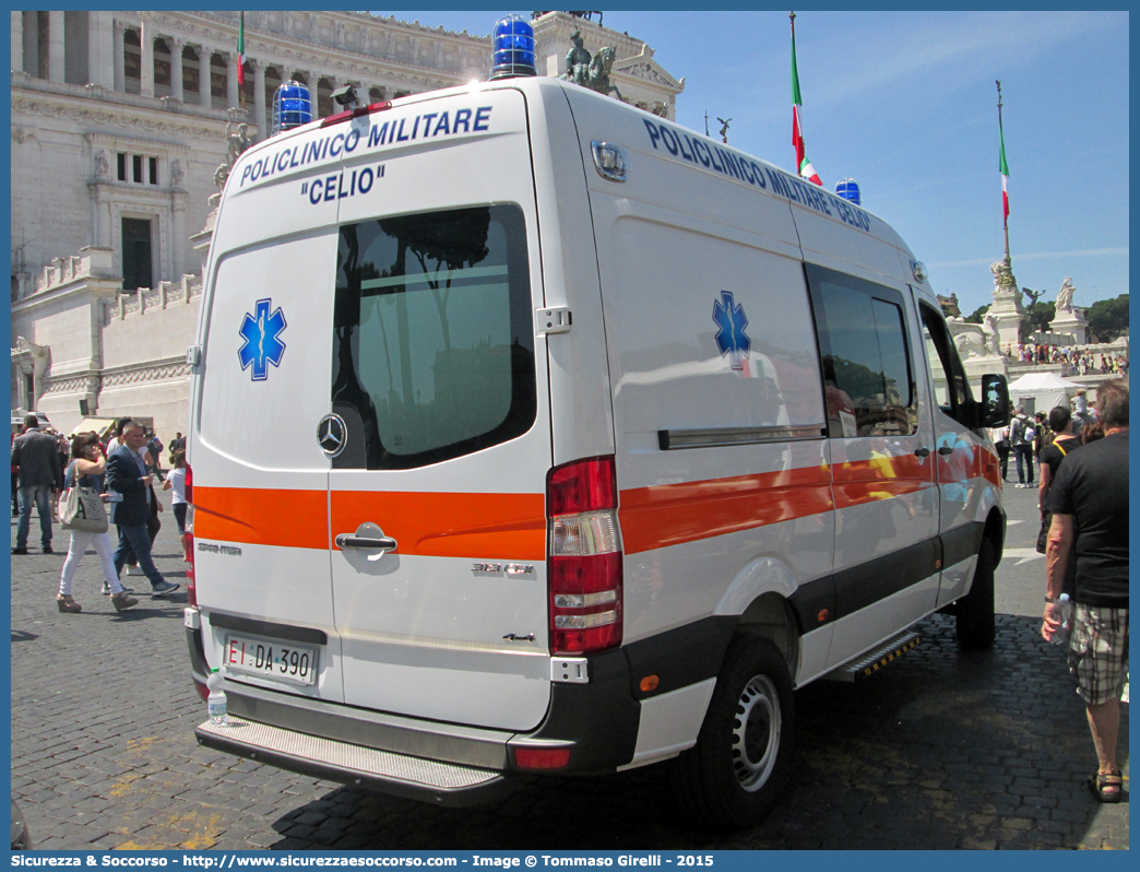 EI DA390
Esercito Italiano
Sanità Militare
Policlinico Militare "Celio"
Mercedes Benz Sprinter 313 4x4 II serie restying
Allestitore Alessi e Becagli S.n.c.
Parole chiave: EI;E.I.;Esercito;Italiano;Sanità Militare;Mercedes Benz;Sprinter;4x4;4 x 4;Alessi;e;Becagli;DA390