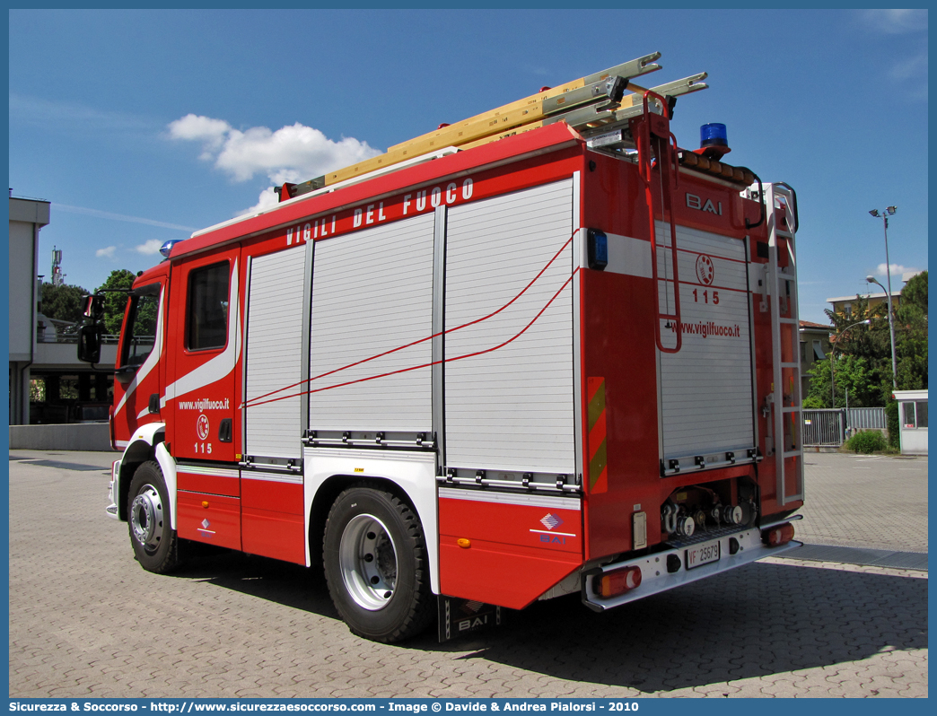 VF 25679
Corpo Nazionale Vigili del Fuoco
Volvo FL280/FL290 III serie
Allestitore BAI S.r.l.
Parole chiave: VVF;V.V.F.;Corpo;Nazionale;Vigili;del;Fuoco;APS;A.P.S.;AutoPompaSerbatoio;AutoPompa;Volvo;FL;280;290;FL280;FL290;BAI