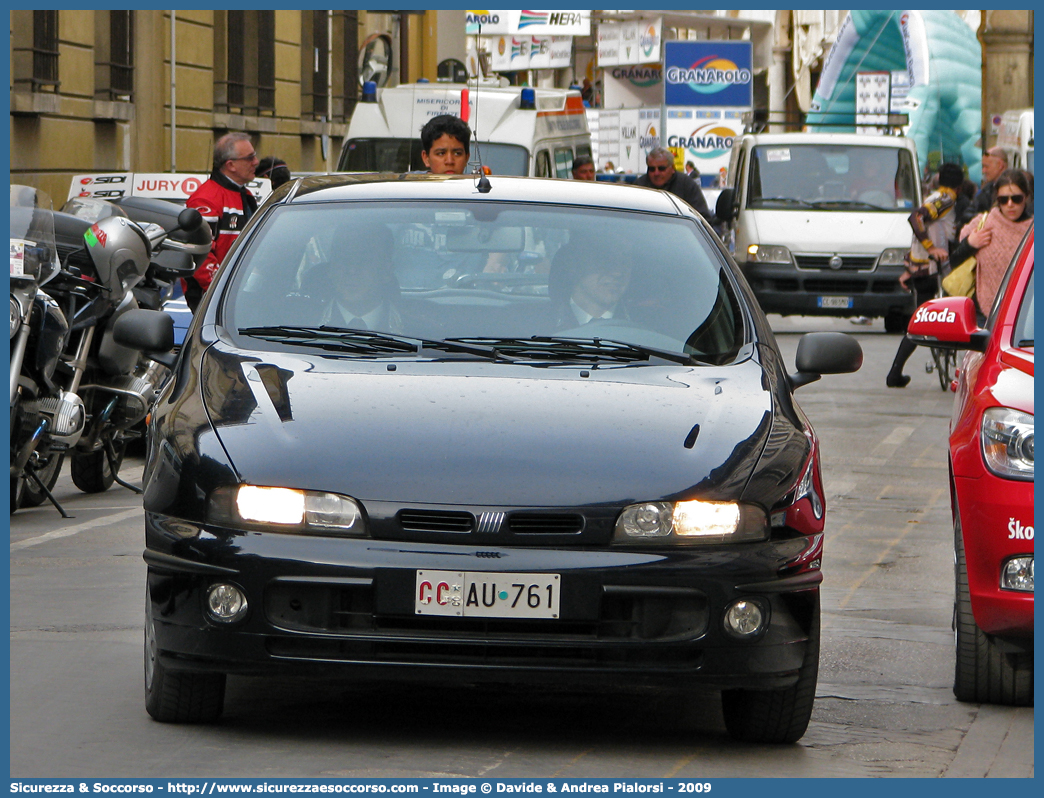 CC AU761
Arma dei Carabinieri
Fiat Brava
Parole chiave: CC;C.C.;Arma;dei;Carabinieri;Fiat;Brava