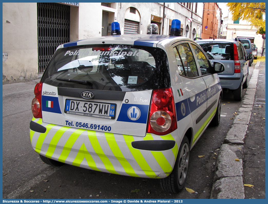 -
Polizia Municipale
Comune di Faenza
Kia Picanto II serie
Parole chiave: Polizia;Locale;Municipale;Faenza;Kia;Picanto