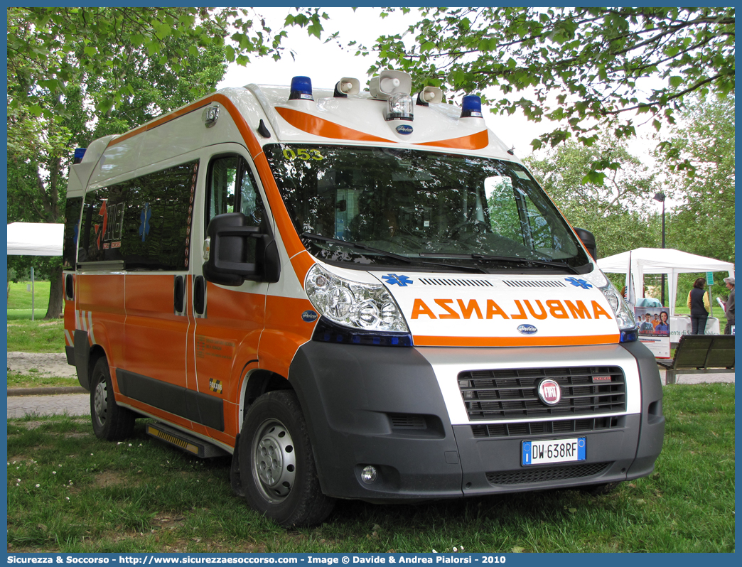 FO 06
118 Romagna Soccorso
Ambito Territoriale di Forlì
Fiat Ducato III serie
Allestitore Aricar S.p.A.
Parole chiave: 118;Romagna;Soccorso;Forlì;Ambulanza;Autoambulanza;Fiat;Ducato;X250;X 250;Aricar