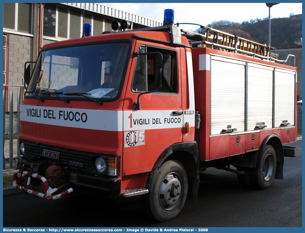 VF 14026
Corpo Nazionale Vigili del Fuoco
Iveco 60-10
Allestitore Baribbi S.p.A.
Parole chiave: Corpo;Nazionale;Vigili del Fuoco;Vigili;Fuoco;Polisoccorso;Iveco;60-10;60 - 10;Baribbi