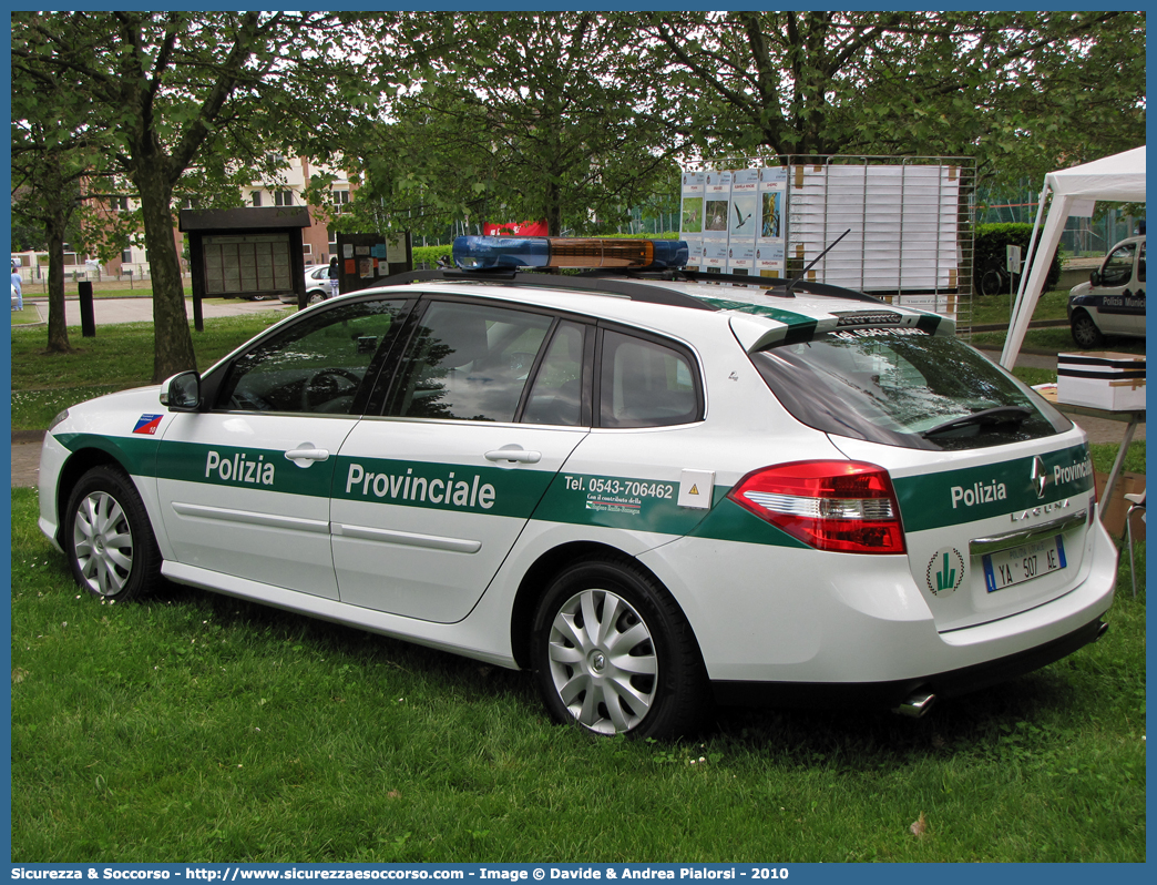 Polizia Locale YA507AE
Polizia Provinciale
Provincia di Forlì - Cesena
Renault Laguna SporTour
Allestitore Focaccia Group S.r.l.
Parole chiave: Polizia;Locale;Provinciale;Forlì;Cesena;Renault;Laguna;SporTour;Sport Tour;SW;S.W.;Station;Wagon;Focaccia;YA507AE;YA 507 AE