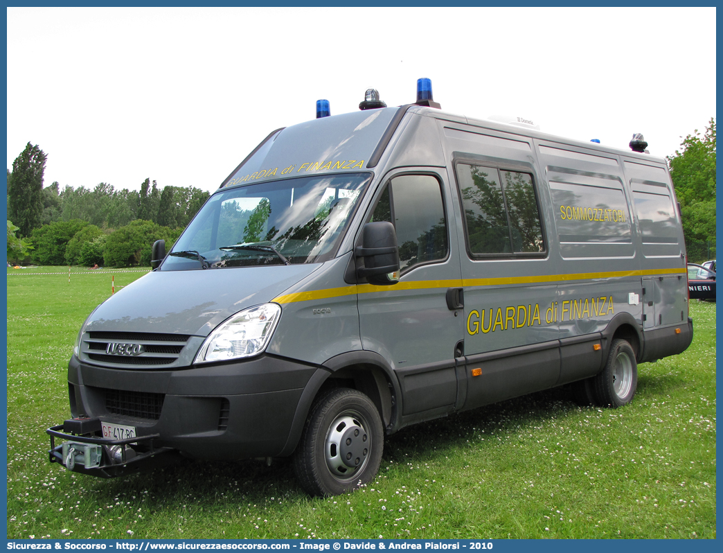 GdiF 417BC
Guardia di Finanza
R.O.A.N. Sommozzatori
Iveco Daily 50C18 IV serie
Allestitore Elevox S.r.l.
Parole chiave: GdiF;G.D.F.;GDF;Guardia di Finanza;R.O.A.N.;ROAN;Sommozzatori;Iveco;Daily;50C18;Elevox;417BC