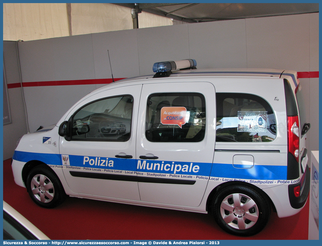 -
Polizia Municipale
Associazione Intercomunale
Terre d'Acqua
Renault Kangoo III serie
Allestitore Focaccia Group S.r.l.
Parole chiave: Polizia;Locale;Municipale;Terre d'Acqua;Terre;Acqua;Anzola dell’Emilia;Anzola Emilia;Calderara di Reno;Crevalcore;Sala Bolognese;San Giovanni in Persiceto;Sant’Agata Bolognese;Sant Agata Bolognese;Renault;Kangoo;Focaccia