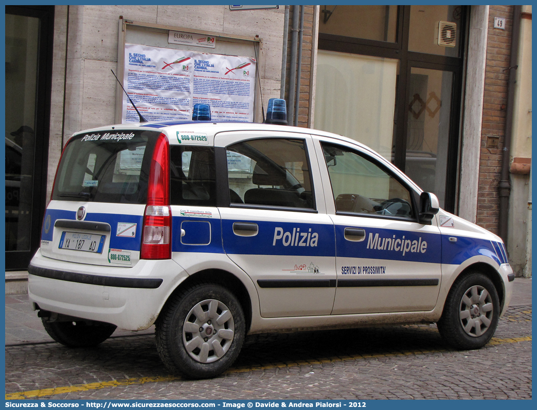 Polizia Locale YA187AD
Polizia Municipale
Unione Comuni della Bassa Romagna
Fiat Nuova Panda I serie
Allestitore Bertazzoni S.r.l.
Parole chiave: Polizia;Locale;Municipale;Bassa Romagna;Alfonsine;Bagnacavallo;Bagnara di Romagna;Conselice;Cotignola;Fusignano;Lugo;Massa Lombarda;Sant&#039;Agata sul Santerno;Sant Agata sul Santerno;Fiat;Nuova Panda;Bertazzoni;YA187AD;YA 187 AD