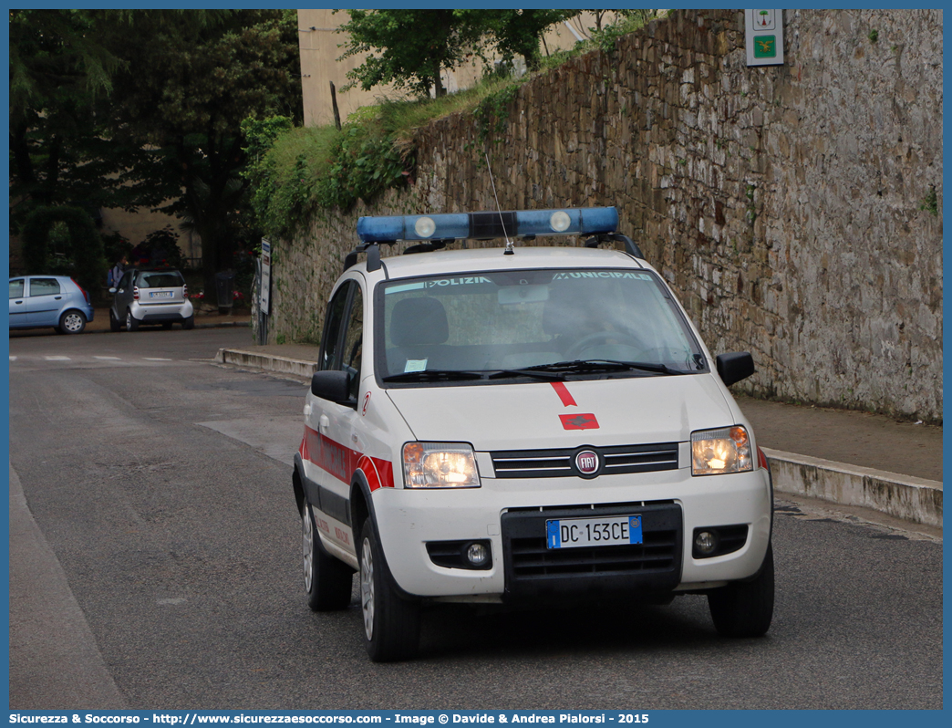 -
Polizia Municipale
Comune di Montalcino
Fiat Nuova Panda 4x4 I serie
Allestitore Ciabilli S.r.l.
Parole chiave: Polizia;Locale;Municipale;Montalcino;Fiat;Nuova Panda;4x4;4 x 4;Ciabilli