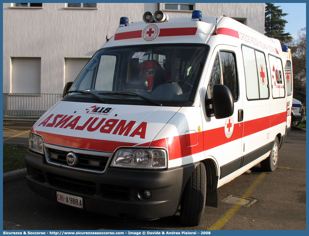 CRI A988A
Croce Rossa Italiana
Cesena
Fiat Ducato II serie restyling
Allestitore Aricar S.p.A.
Parole chiave: Croce;Rossa;Italiana;CRI;C.R.I.;Ambulanza;Fiat;Ducato;Aricar;Cesena