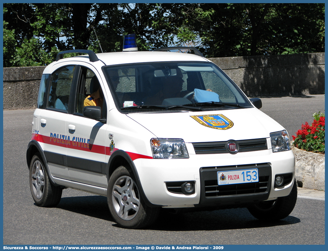 Polizia 153
Repubblica di San Marino
Polizia Civile
Fiat Nuova Panda 4x4 I serie
Parole chiave: Repubblica;San Marino;RSM;R.S.M.;Polizia Civile;Fiat;Nuova Panda;4x4;4 x 4