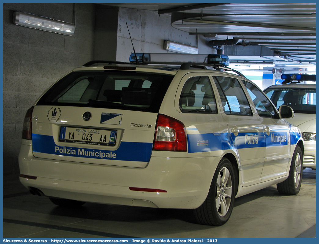 Polizia Locale YA043AA
Polizia Municipale
Associazione Intercomunale
Terre d'Acqua
Skoda Octavia Wagon III serie
Allestitore Focaccia Group S.r.l.
Parole chiave: Polizia;Locale;Municipale;Terre d'Acqua;Terre;Acqua;Anzola dell’Emilia;Anzola Emilia;Calderara di Reno;Sala Bolognese;San Giovanni in Persiceto;Sant’Agata Bolognese;Sant Agata Bolognese;Skoda;Octavia;Station;Wagon;SW;S.W.;Focaccia;YA043AA;YA 043