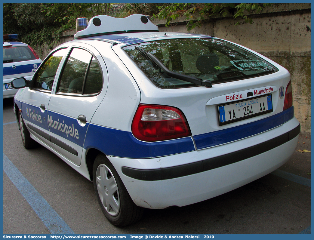 Polizia Locale YA254AA
Polizia Municipale
Comune di Casalecchio di Reno
Renault Megane II serie
Parole chiave: Polizia;Locale;Municipale;Casalecchio di Reno;Renault;Megane;YA254AA;YA 254 AA