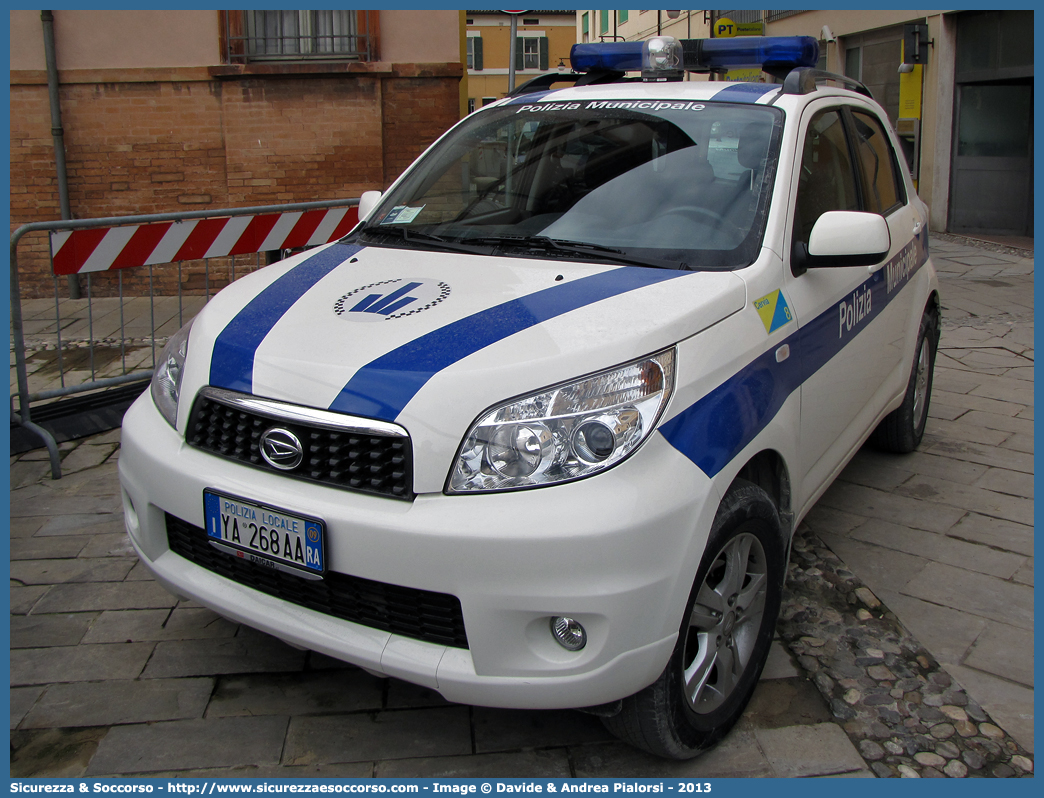 Polizia Locale YA268AA
Polizia Municipale
Comune di Cervia
Daihatsu Terios III serie
Allestitore Focaccia Group S.r.l.
Parole chiave: Polizia;Municipale;Locale;Cervia;Daihatsu;Terios;YA268AA;YA 268 AA;Focaccia