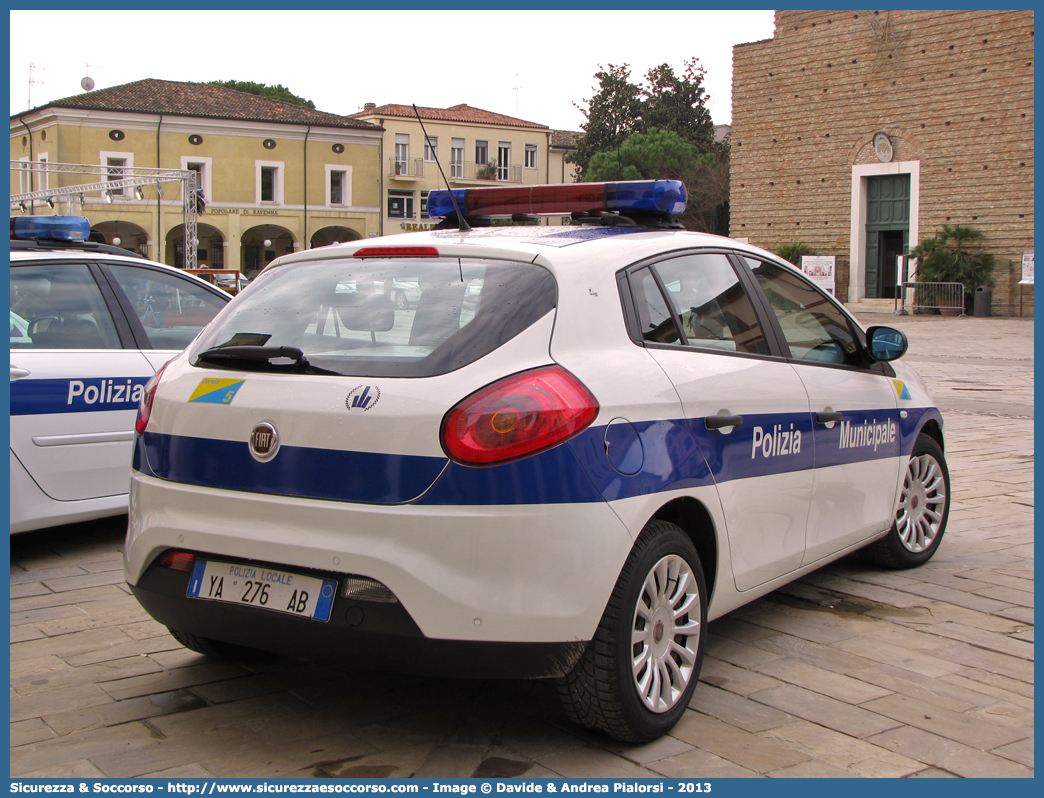 Polizia Locale YA276AB
Polizia Municipale
Comune di Cervia
Fiat Nuova Bravo
Allestitore Focaccia Group S.r.l.
Parole chiave: Polizia;Municipale;Locale;Cervia;Fiat;Nuova Bravo;Focaccia;YA276AB;YA 276 AB