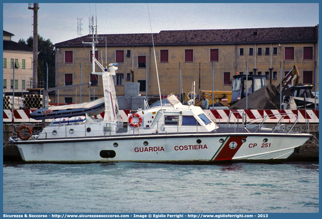 CP 251
Corpo delle Capitanerie di Porto
Guardia Costiera
Vedetta Veloce Classe 247
Parole chiave: Guardia;Costiera;Capitaneria;Capitanerie;Porto;Vedetta;Vedette;Veloce;Veloci;Classe;247;CP;C.P.;G.C.;GC;CP251;CP 251