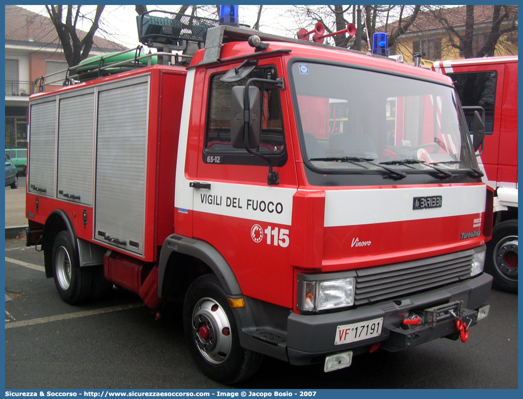 VF 17191
Corpo Nazionale Vigili del Fuoco
Iveco 65-12
Allestitore Baribbi S.p.A.
Parole chiave: Corpo;Nazionale;Vigili del Fuoco;Vigili;Fuoco;Polisoccorso;Iveco;65-12;65 - 12;Baribbi