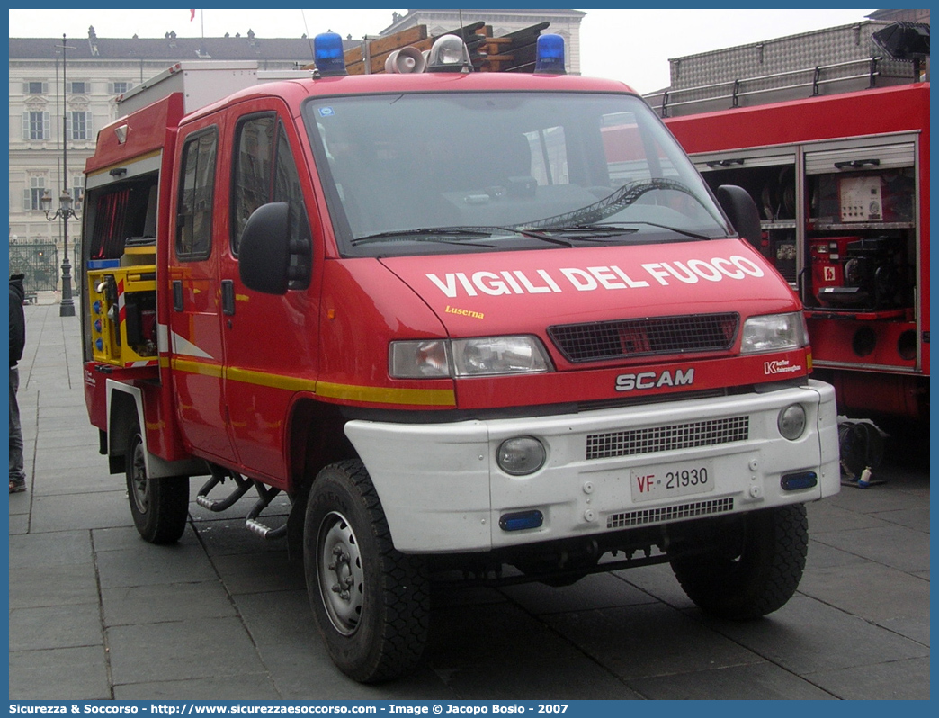 VF 21930
Corpo Nazionale Vigili del Fuoco
Scam SM50 4x4
Allestitore Kofler Fahrzeugbau S.n.c.
Parole chiave: VF;V.F.;Vigili del Fuoco;Vigili;Fuoco;Corpo;Nazionale;Polisoccorso;Scam;SM50;SM 50;4x4;4 x 4;Kofler Fahrzeugbau