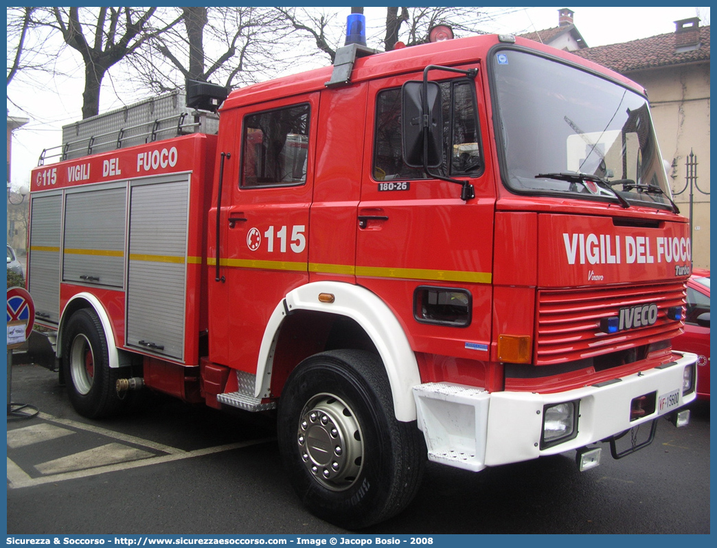 VF 15600
Corpo Nazionale Vigili del Fuoco
Iveco 180-26
Allestitore Baribbi S.p.A.
Parole chiave: Corpo;Nazionale;Vigili del Fuoco;Vigili;Fuoco;AutoPompaSerbatoio;APS;AutoPompa;Iveco;180;180 - 26;180-26;Baribbi