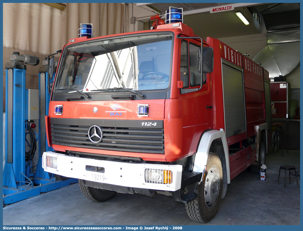 VF 19219
Corpo Nazionale Vigili del Fuoco
Mercedes Benz 1124
Allestitore BAI S.r.l.
Parole chiave: Corpo;Nazionale;Vigili del Fuoco;Vigili;Fuoco;ABP;A.B.P.;AutoBottePompa;AutoBotte;Mercedes Benz;1124;BAI;B.A.I.