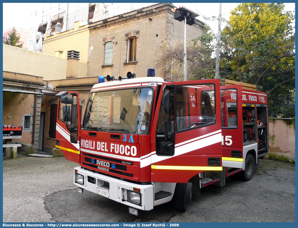 VF 21825
Corpo Nazionale Vigili del Fuoco
Iveco Magirus City2000
100E21 I serie
Parole chiave: VVF;V.V.F.;Corpo;Nazionale;Vigili;del;Fuoco;AutoPompaSerbatoio;APS;A.P.S.;Iveco;Magirus;EuroFire;100E21;City2000;City;2000