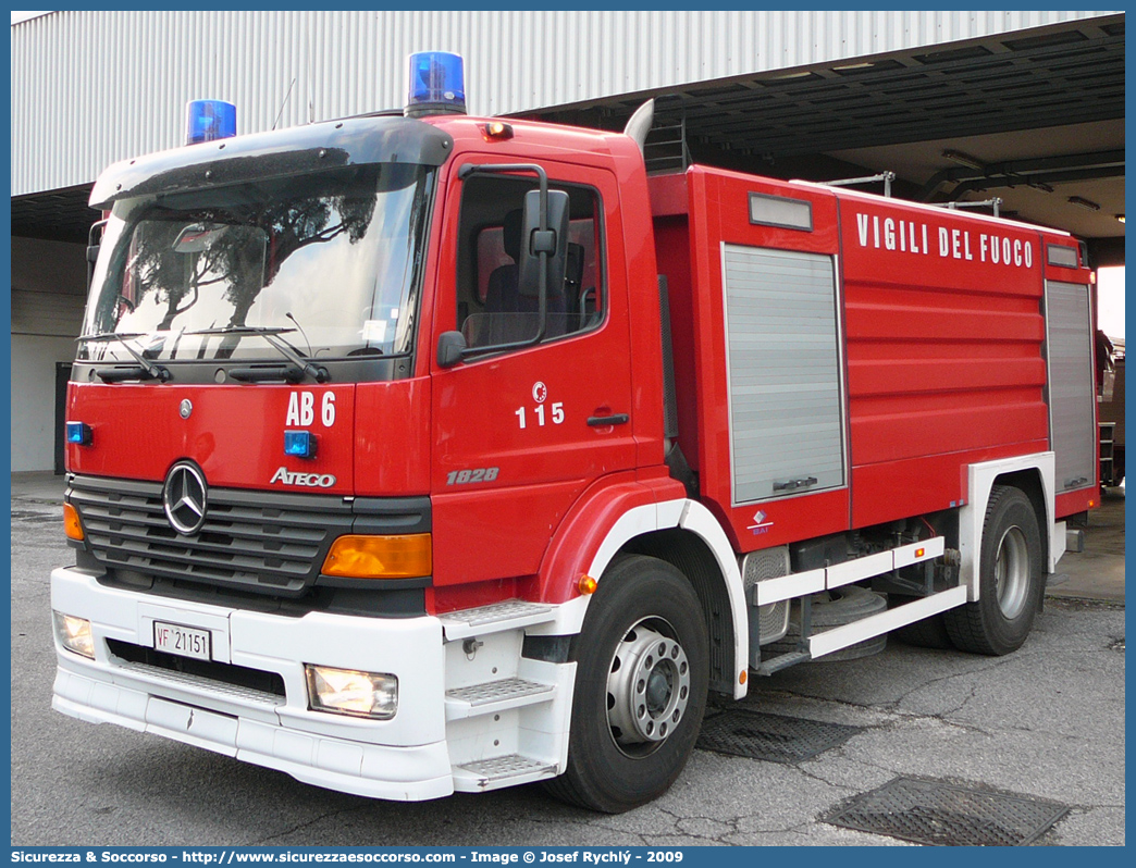 VF 21151
Corpo Nazionale Vigili del Fuoco
Mercedes Benz Atego 1828 I serie
Allestitore BAI S.r.l.
Parole chiave: Corpo;Nazionale;Vigili del Fuoco;Vigili;Fuoco;ABP;A.B.P.;AutoBottePompa;AutoBotte;Mercedes Benz;Atego;1828;BAI;B.A.I.