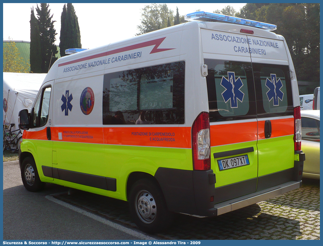 4
Associazione Nazionale Carabinieri
Valle del Chiese (iPn 1)
Fiat Ducato III serie
Allestitore Orion S.r.l.
Parole chiave: Associazione;Nazionale;Carabinieri;ANC;A.N.C.;Valle del Chiese;Ambulanza;Fiat;Ducato;Orion