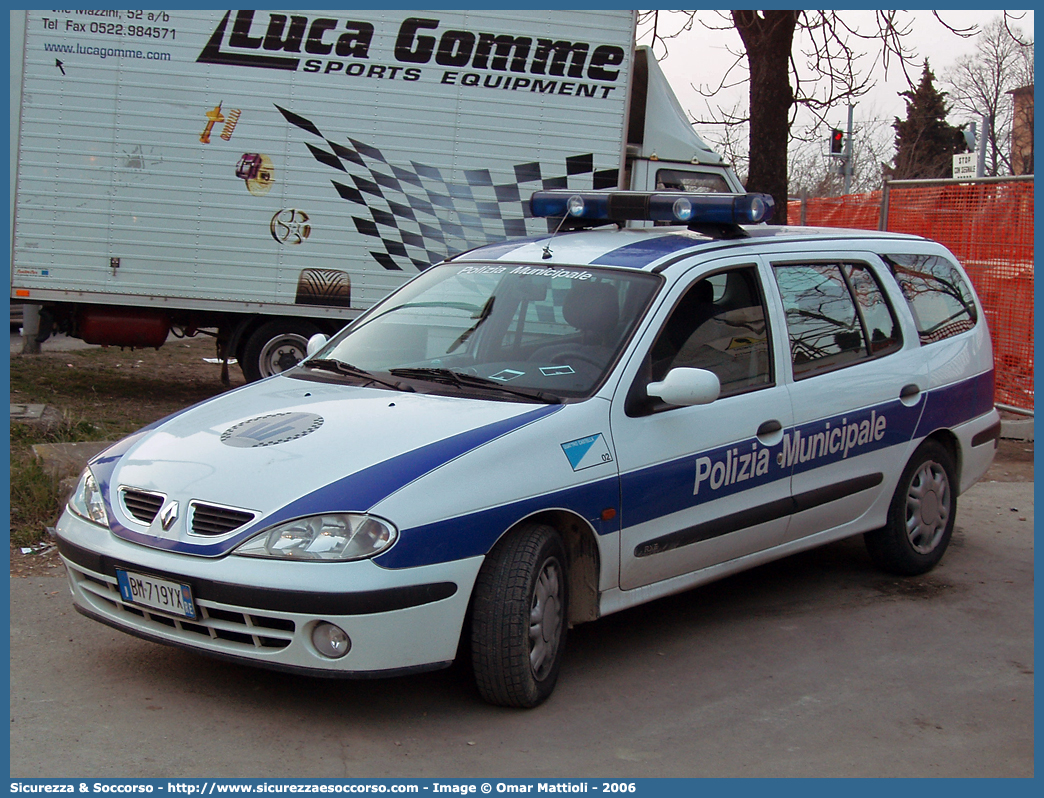 -
Polizia Municipale
Comune di Quattro Castella
Renault Megane Break
Parole chiave: Polizia;Locale;Municipale;Quattro Castella;Renault;Megane;Break