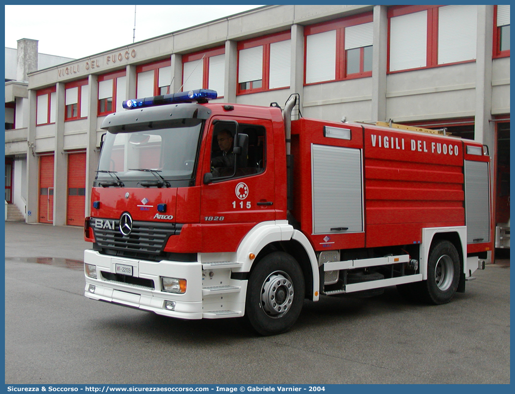 VF 22109
Corpo Nazionale Vigili del Fuoco
Mercedes Benz Atego 1828 I serie restyling
Allestitore BAI S.r.l.
Parole chiave: Corpo;Nazionale;Vigili del Fuoco;Vigili;Fuoco;ABP;A.B.P.;AutoBottePompa;AutoBotte;Mercedes Benz;Atego;1828;BAI;B.A.I.;22109